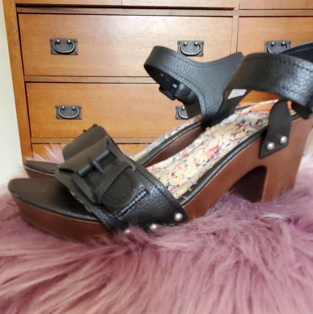 Vegan Leather high heel sandals